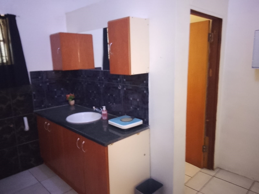 18 Bedroom Property for Sale in Middelburg Eastern Cape
